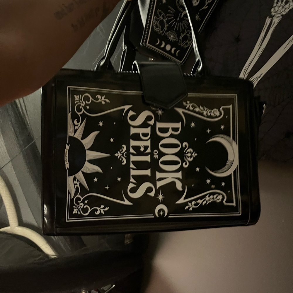 Kill star Book of spells handbag